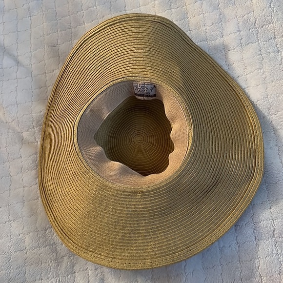 Sun Hat - Picture 5 of 5